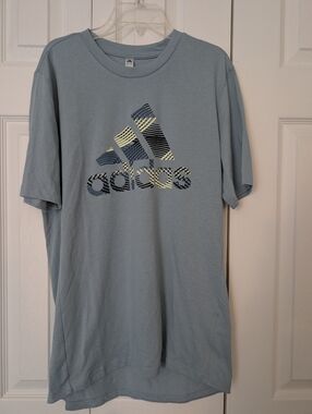 Men's Small Adidas Graphic T-shirt